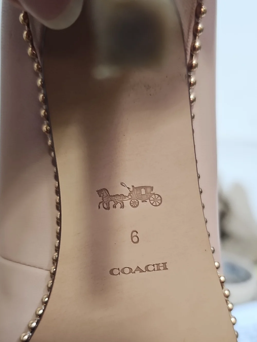COACH WAVERLY CHAINBEAD PUMPS BFPM-08-171